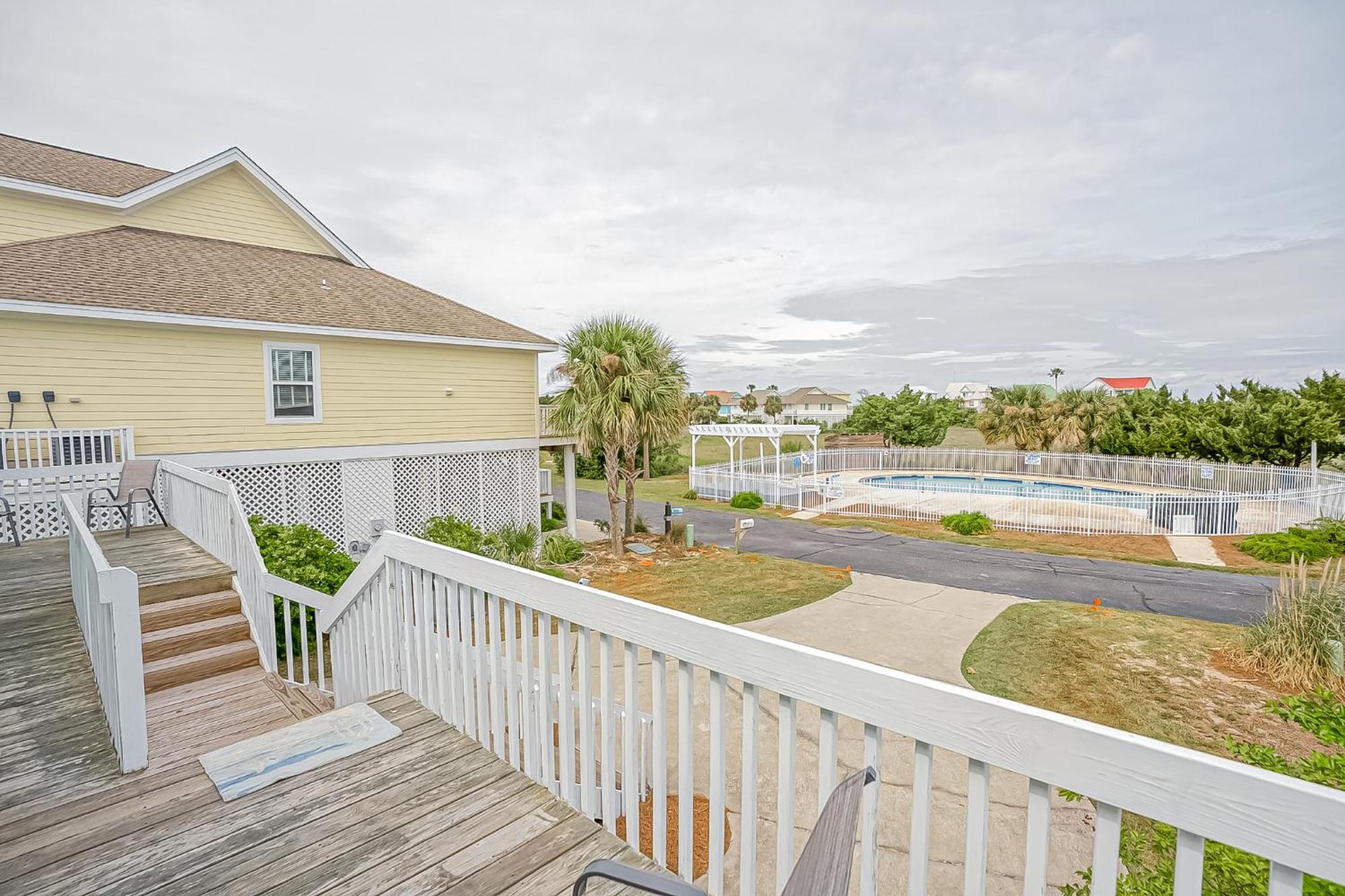 Four-Bedroom House With Great View! Pool Across The Street! Hunting Island Pass! Harbor Island Extérieur photo